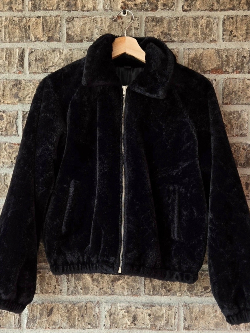 Windsor Black Faux Fur Bomber Jacket / Size S